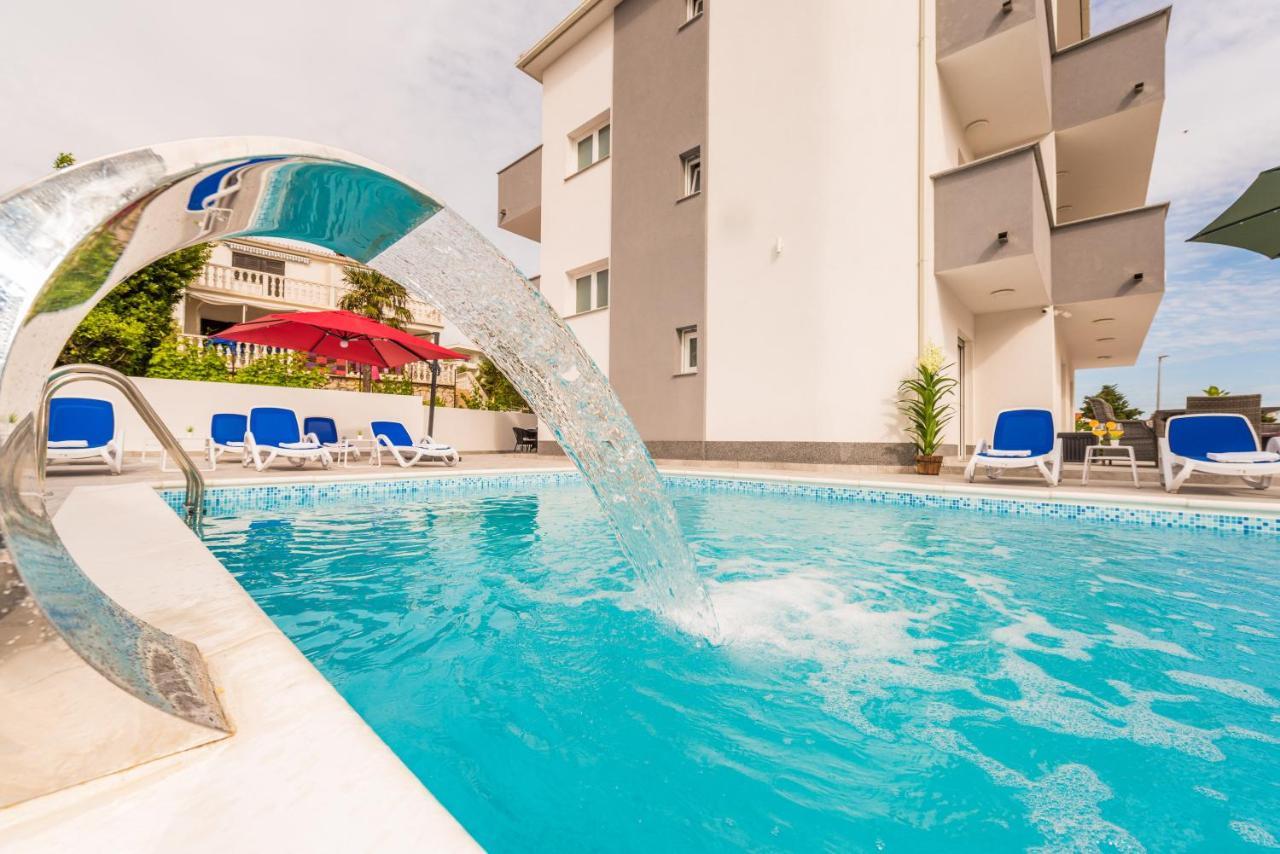 Villa Jana Luxury Apartments Novalja Exterior photo
