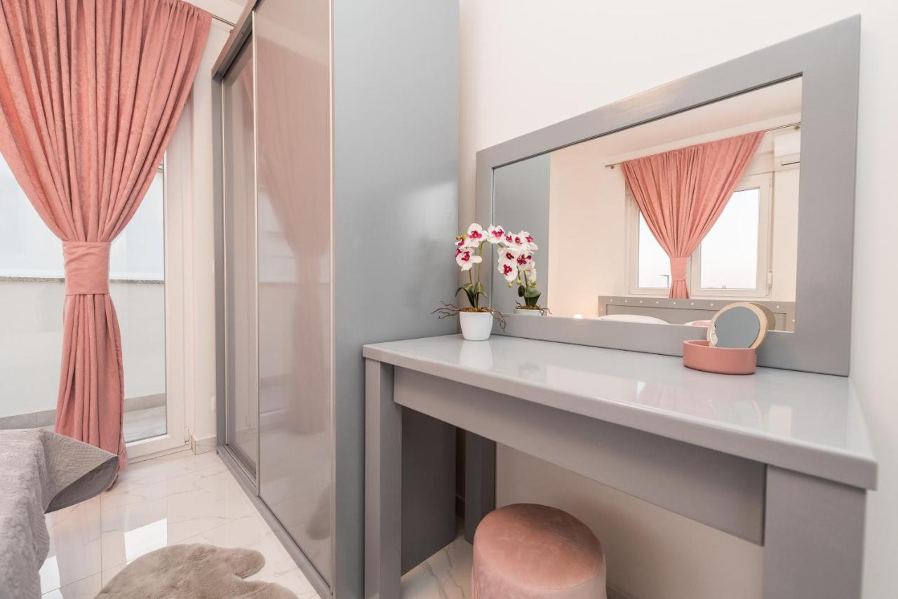 Villa Jana Luxury Apartments Novalja Exterior photo