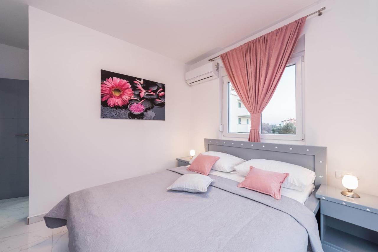 Villa Jana Luxury Apartments Novalja Exterior photo